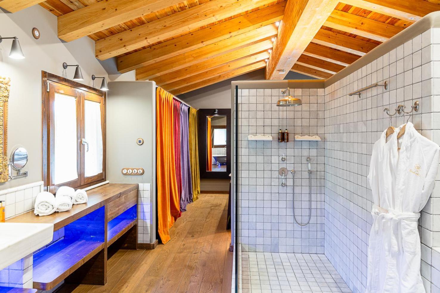 Lodge Borda Del Pi *